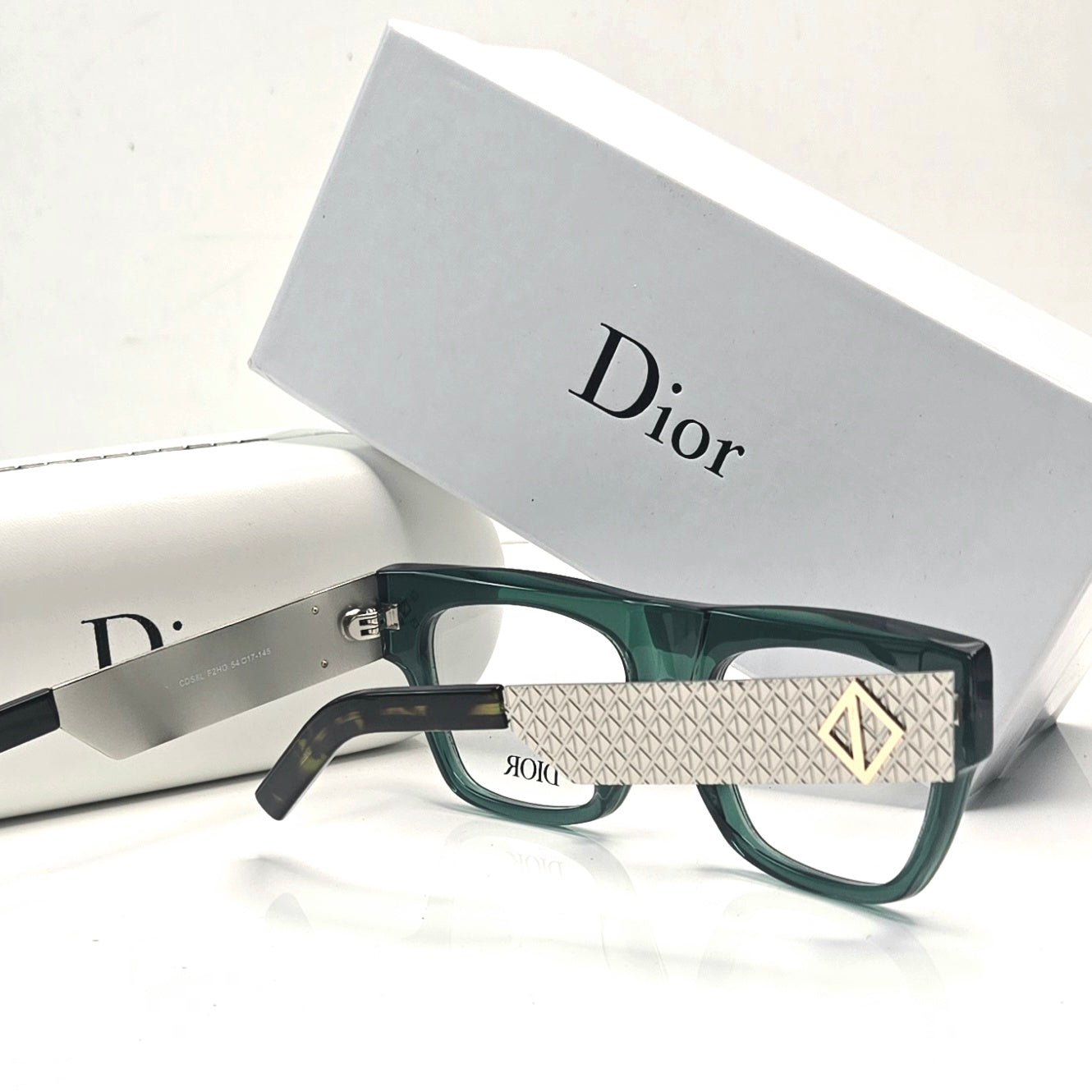 DIOR EYEWEAR