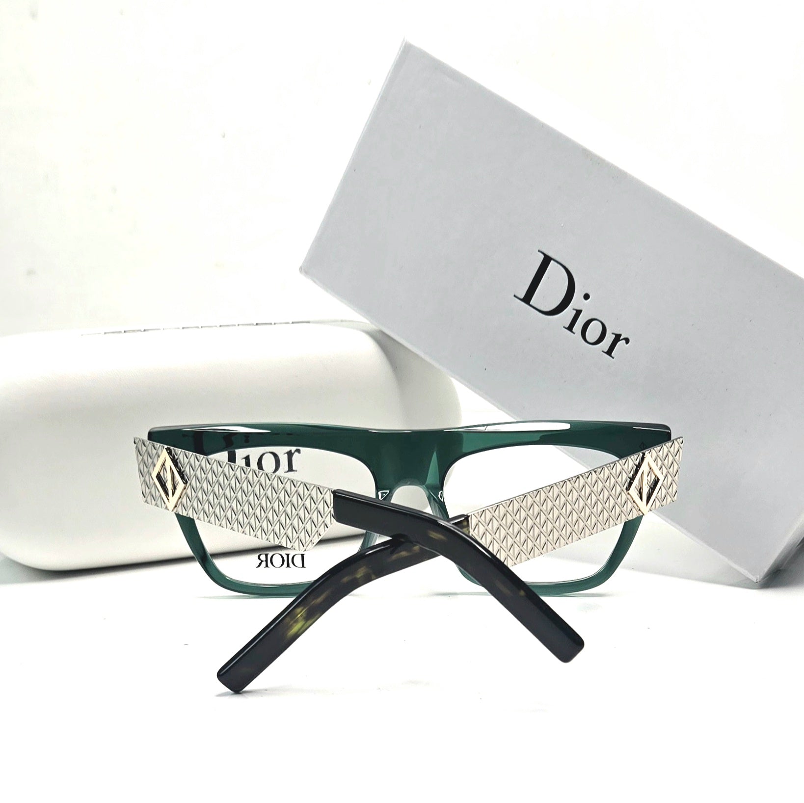 DIOR EYEWEAR