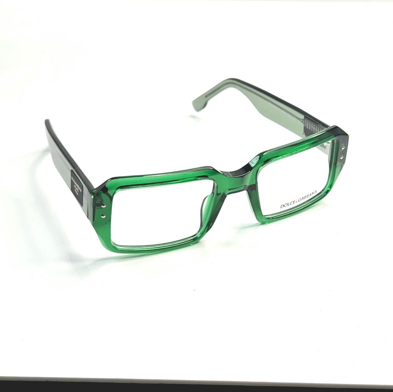 D&G EYEWEAR