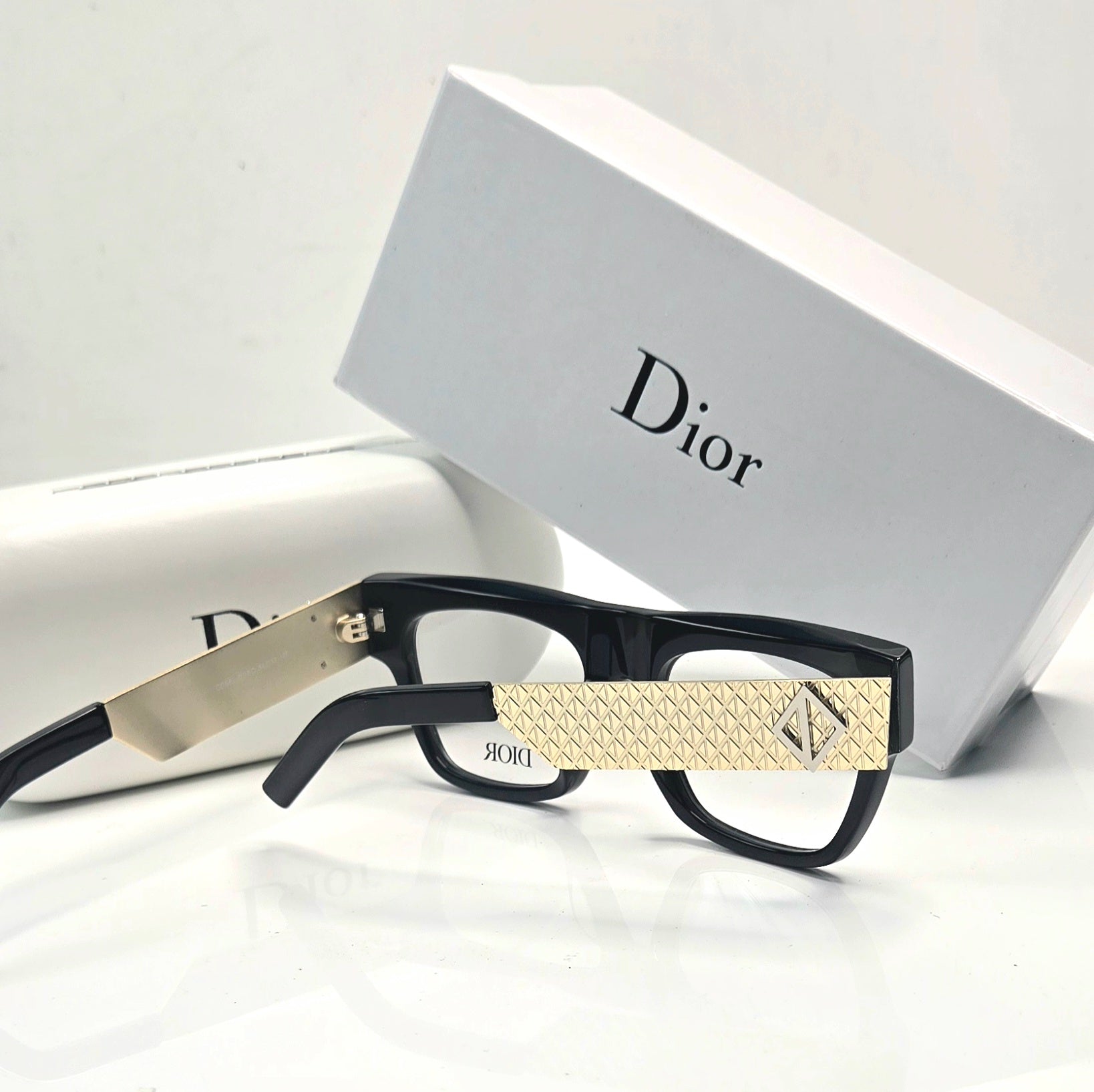DIOR EYEWEAR